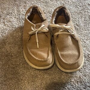 Ariat Tan and White Women's Slippers